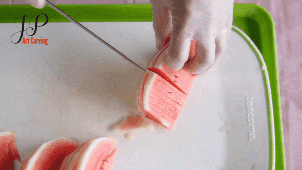Bị chê vụng và đây là cách nàng dâu bày dưa hấu lấy lại điểm trong mắt mẹ chồng - 3