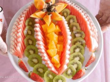 Bị chê vụng và đây là cách nàng dâu bày dưa hấu lấy lại điểm trong mắt mẹ chồng