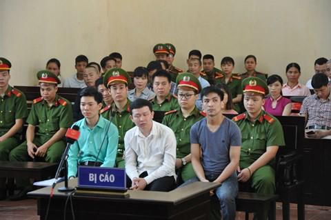 Vụ BS Lương: Phân công phụ trách bằng ...miệng, lập khống biên bản bàn giao thiết bị - 2