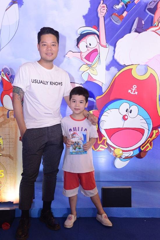 Con gái Minh Tiệp tạo dáng amp;#34;sành điệuamp;#34; khi cùng bố mẹ đi xem phim Doraemon - 13