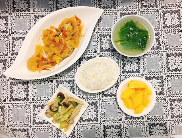 Chỉ 30 phút, mẹ Bình Thuận nấu cho con bữa ăn dặm với cơm ngon mê ly - 15