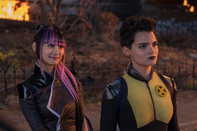 Bất chấp mác 18+, gã amp;#34;lầy lộiamp;#34; Deadpool vẫn kiếm hàng chục tỷ tại Việt Nam - 4