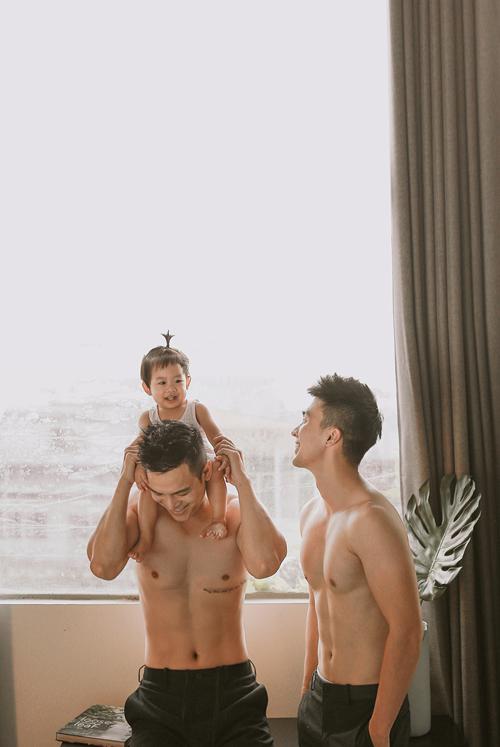 Khao khát có con thành hiện thực của hai chàng trai Cần Thơ sống trong cảnh amp;#34;hồn bướm thân sâuamp;#34; - 2
