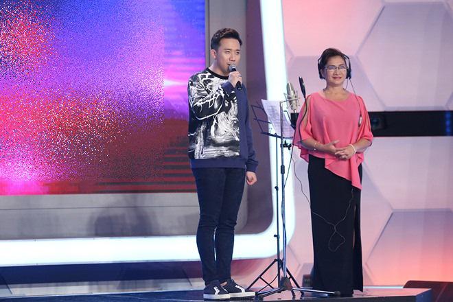 Lộ diện amp;#34;Thánh lồng tiếngamp;#34; cho hàng ngàn phim quen thuộc, Hoài Linh - Trấn Thành bái phục - 1