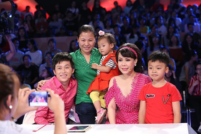 Lộ diện amp;#34;Thánh lồng tiếngamp;#34; cho hàng ngàn phim quen thuộc, Hoài Linh - Trấn Thành bái phục - 8