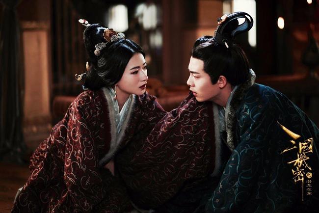 11 năm sau scandal amp;#34;tan cửa nát nhàamp;#34;, ngọc nữ Đổng Khiết trở lại amp;#34;cặpamp;#34; với trai kém 12 tuổi - 5