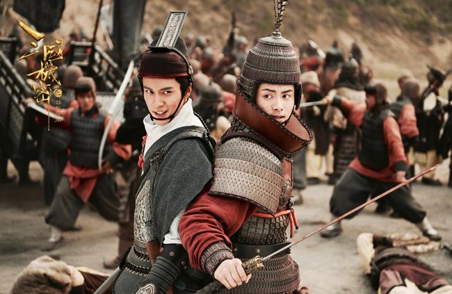 11 năm sau scandal amp;#34;tan cửa nát nhàamp;#34;, ngọc nữ Đổng Khiết trở lại amp;#34;cặpamp;#34; với trai kém 12 tuổi - 4