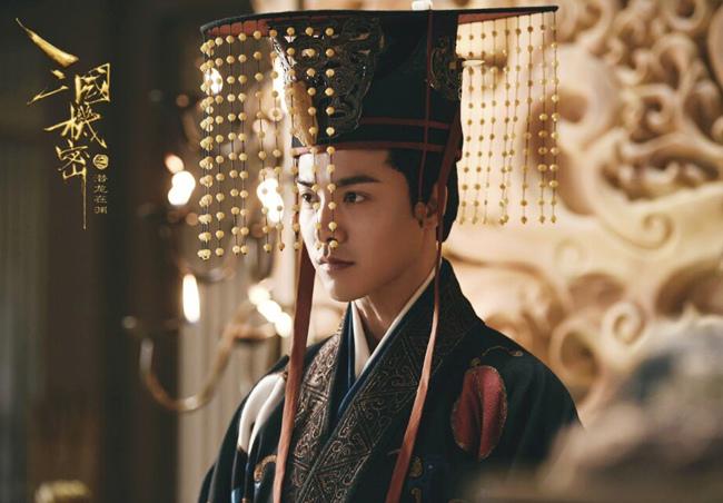 11 năm sau scandal amp;#34;tan cửa nát nhàamp;#34;, ngọc nữ Đổng Khiết trở lại amp;#34;cặpamp;#34; với trai kém 12 tuổi - 3