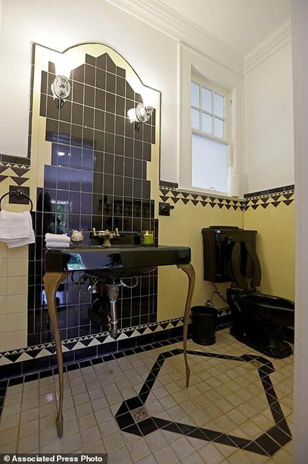 ben trong biet thu cua trum mafia khet tieng co gi? - 12