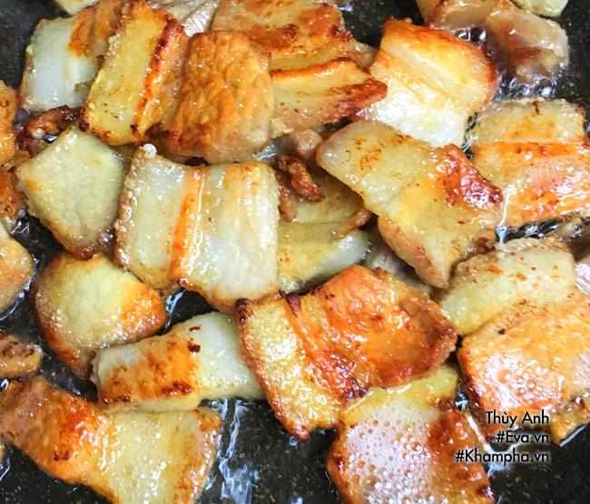 Thịt ba chỉ rang cháy cạnh rim dứa đậm đà, đưa cơm - 2