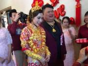 Tin tức - Đeo vàng nặng người trong đám cưới với đại gia xấu trai, cô gái vẫn quả quyết yêu thật lòng