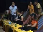 Tin tức - Du khách bức xúc tố bị "chặt chém" hơn 600 nghìn đồng tiền ghế ngồi ven biển Đồ Sơn