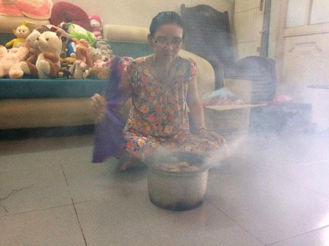 3 cach duoi muoi bang vo buoi cuc don gian, de lam duoi sach muoi cho nha co tre nho - 2