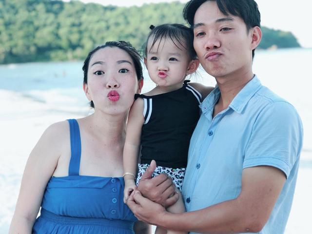 [Bài dự thi] Dắt con đi chơi: Chip yêu của mẹ tròn 2 tuổi