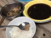Bà bầu - Con dâu khóc ròng với cơm cữ mẹ chồng nấu: Không cho ăn rau, uống nước vì sợ trúng gió