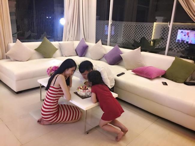 Thủy Tiên: amp;#34;Ban đầu tôi thấy cách nói chuyện của Công Vinh hơi học thức, khéo léo và giả tạoamp;#34; - 8