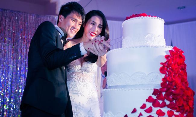 Thủy Tiên: amp;#34;Ban đầu tôi thấy cách nói chuyện của Công Vinh hơi học thức, khéo léo và giả tạoamp;#34; - 7