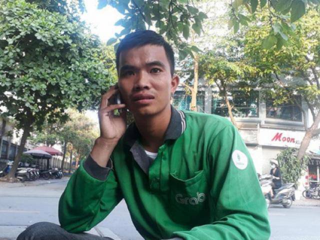 Hà Nội: Nữ hành khách giả công an, mượn điện thoại của tài xế Grab rồi biến mất