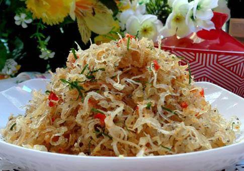 Không ngờ cá ngần bé xíu amp;#34;vạn người mêamp;#34; lại đắt gấp đôi thịt! - 2