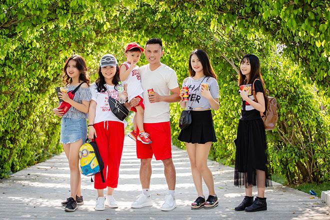 Tú Dưa tiết lộ người vợ hiện tại rất gần gũi với 3 con gái riêng của mình - 1