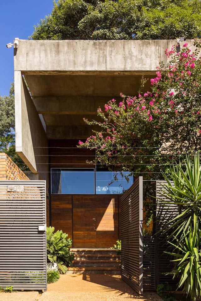 "me met" can nha cuc mat nam giua rung, nguoi nguoi muon vao tranh nong - 10