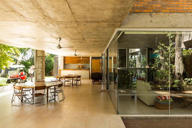 "me met" can nha cuc mat nam giua rung, nguoi nguoi muon vao tranh nong - 14