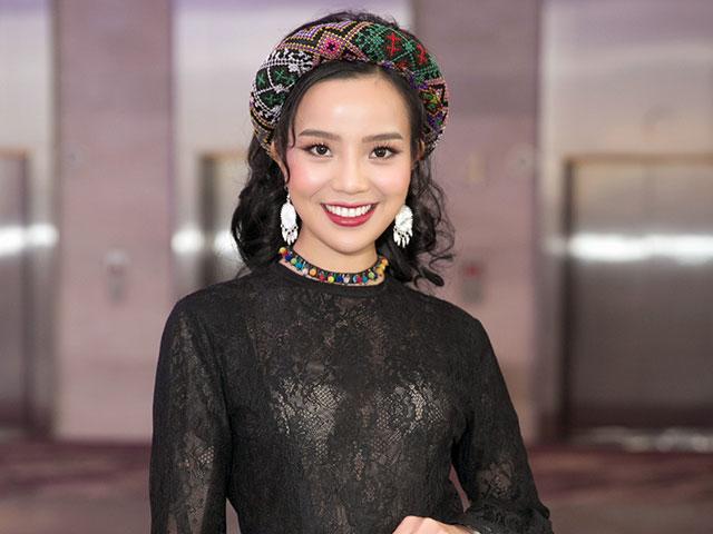 Quán quân người Nùng của Sao Mai 2017 thử sức với Bolero