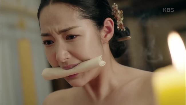 Chỉ cởi áo trước mặt người yêu mà amp;#34;kiều nữ dao kéoamp;#34; Park Min Young hút 50 triệu lượt xem - 5