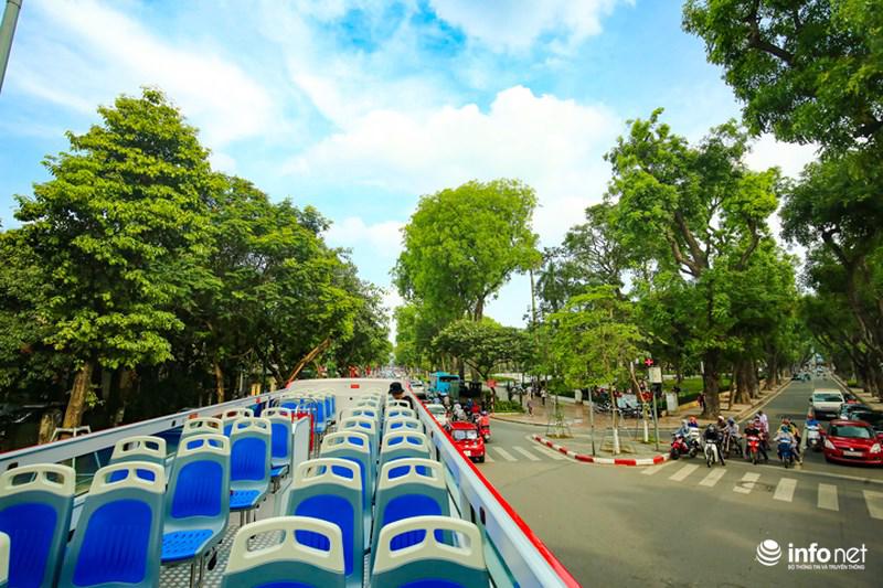 Có một Hà Nội đẹp khác lạ nhìn từ nóc xe bus 2 tầng - 1