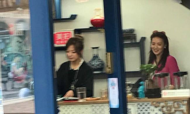 Bắt gặp Tô Hữu Bằng và Thư Kỳ sang tận Pháp để gặp mặt Triệu Vy - 7