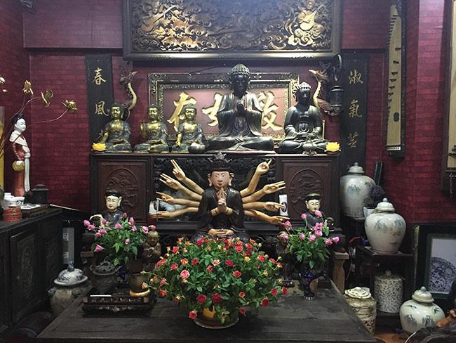 can canh tung ngoc ngach trong ngoi nha voi vo so do co tien ty tai ha dong, ha noi - 5