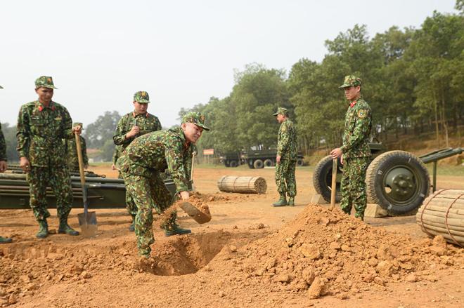 Sao Nhập Ngũ: Ca sĩ Bảo Kun nôn ngay giữa thao trường, bất tỉnh sau khi bị phạt - 5