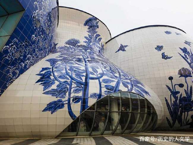 sung so truoc toa nha toan bang su trang muot hon 142 nghin ty, lon nhat the gioi - 6