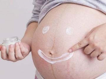 Mang bầu ghi nhớ những tuyệt chiêu này để tránh xa vết rạn da xấu xí