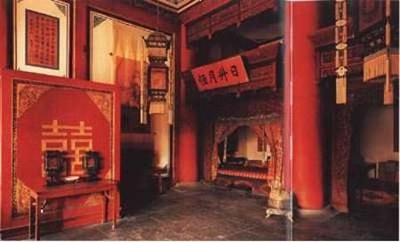 Bật mí đêm tân hôn của bậc đế vương: Muốn động phòng phải chờ người cởi xiêm y hộ - 2