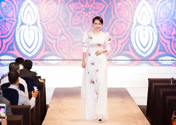 Fashionista Stella Chang trình làng BST mới nhất tại Hàn Quốc - 4