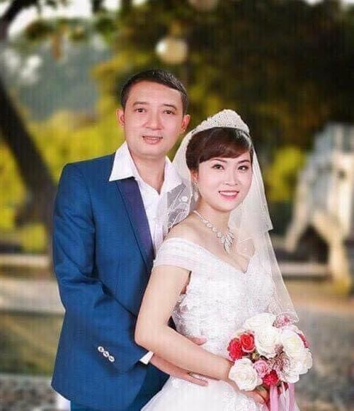 Vợ 3 vừa hạ sinh con trai, Chiến Thắng đã vội đi diễn - 1