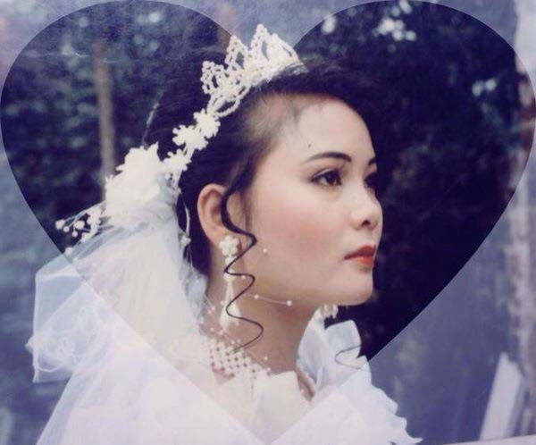 Chẳng xe sang, vòng vàng, dân mạng thi nhau khoe ảnh cưới đẹp rạng ngời của bố mẹ - 2