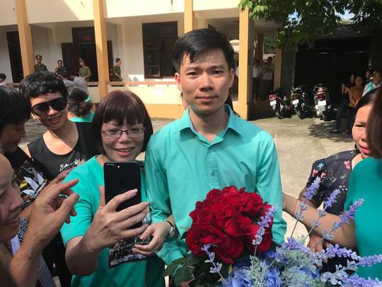 Bác sĩ Hoàng Công Lương nói gì sau khi tòa trả lại hồ sơ để điều tra bổ sung? - 1