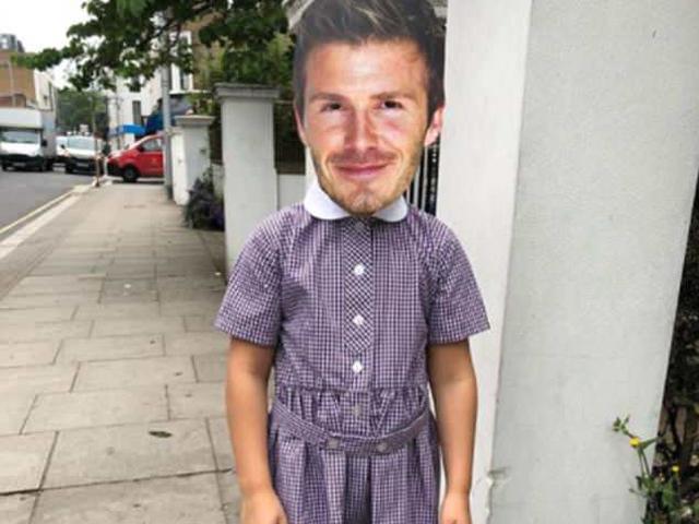 Con gái nhí nhảnh đeo mặt nạ in mặt bố David đi học, Victoria Beckham đã nói thế này