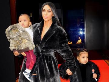 Thị phi là thế nhưng cách dạy con của Kim Kardashian siêu vòng 3 ai cũng phải nể