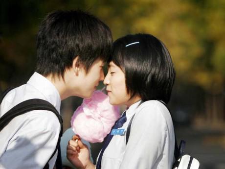 Nam sinh khóc nức nở vì bị chị khóa trên từ chối và cái kết bất ngờ 6 năm sau