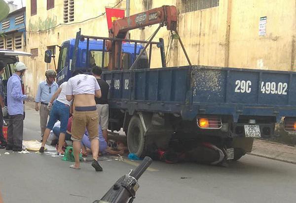Lùi xe khiến 3 mẹ con thai phụ chết thương tâm, tài xế xe tải khai gì? - 1