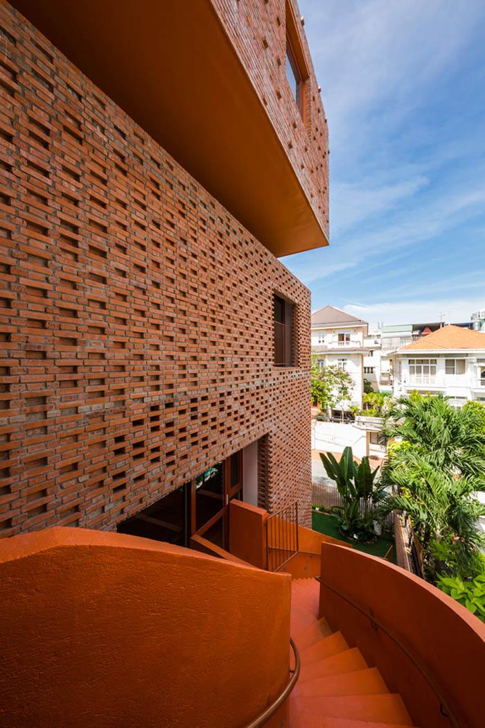 Trường mẫu giáo Việt bất ngờ xuất hiện ấn tượng trên báo nước ngoài - 13