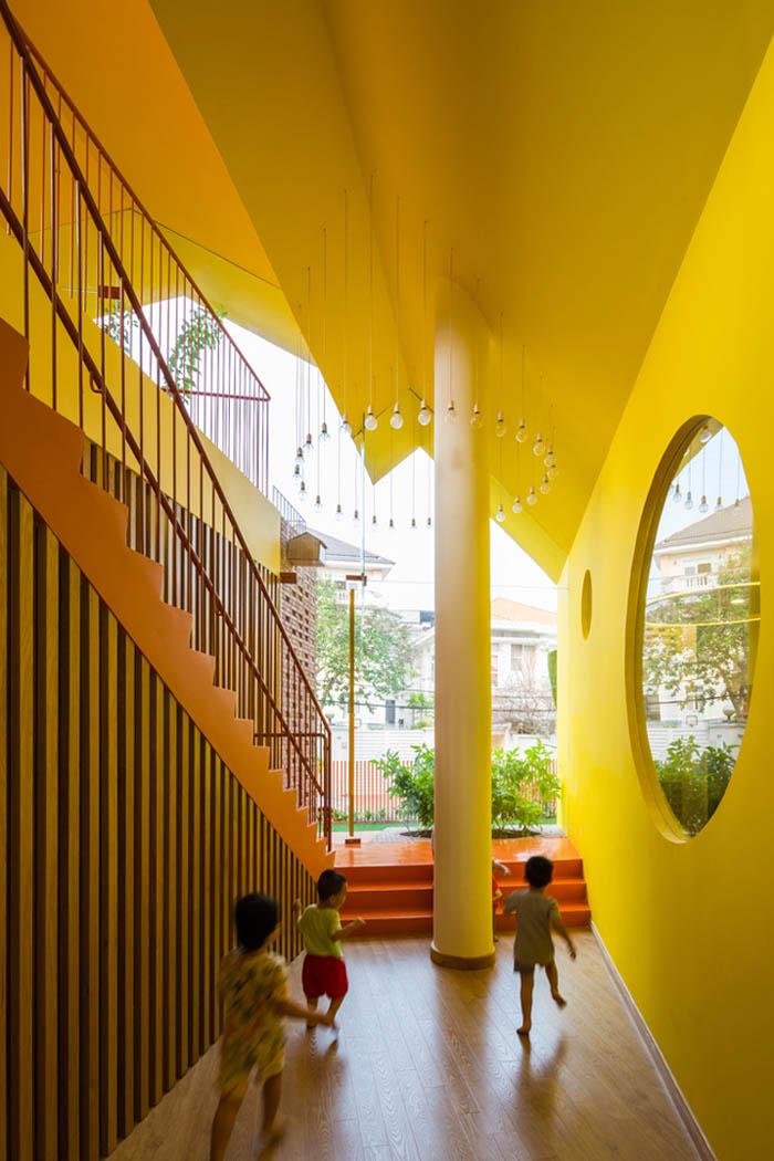 Trường mẫu giáo Việt bất ngờ xuất hiện ấn tượng trên báo nước ngoài - 15