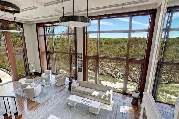 co gi trong can biet thu dat gap 3 lan nha cua ty phu giau nhat hanh tinh? - 2