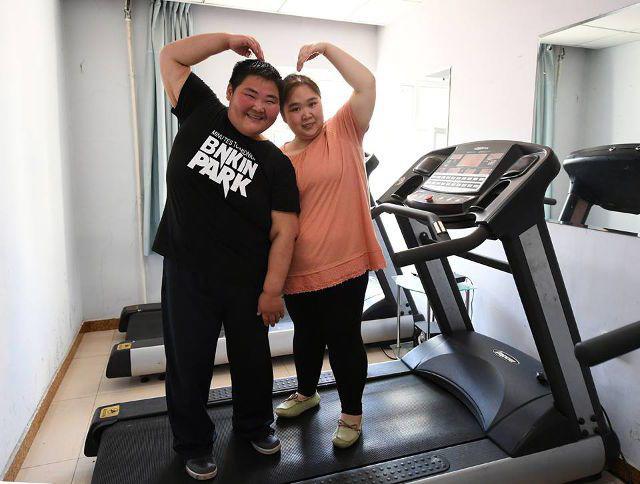 Cặp đôi nặng hơn 400kg, cùng nỗ lực giảm cân - 5