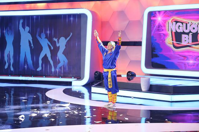 Em bé từng rơi xuống giếng sâu 13 mét khiến Trấn Thành, Hoài Linh, Việt Hương nghẹn lòng - 8