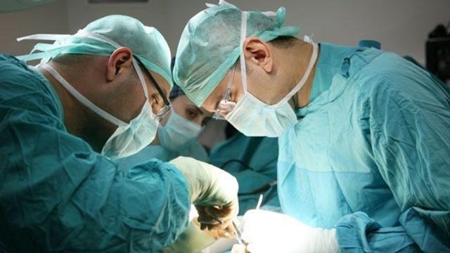 Đến bệnh viện mổ đẻ, mẹ “chết sững” khi bác sĩ nói không hề mang thai - 1