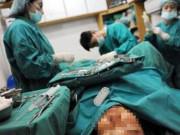 Tin tức - Bơm silicon làm to dương vật để chiều vợ, nam thanh niên trẻ phải cầu cứu bác sĩ trong đêm